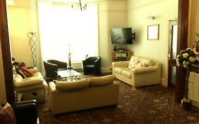 Kirkstall Guest House